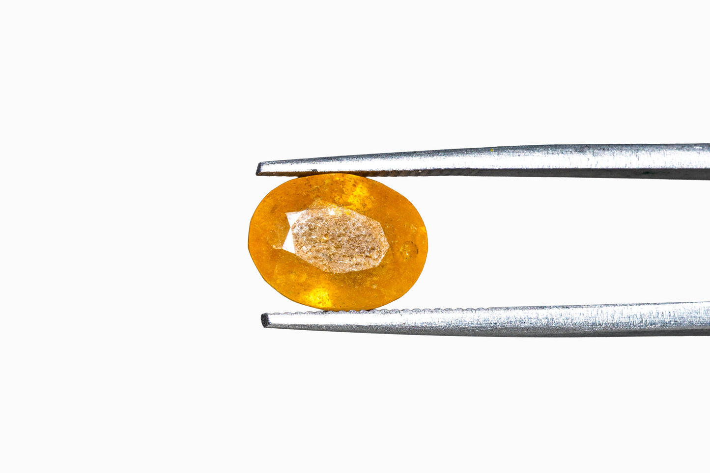 Yellow Sapphire - 3.84 Carats